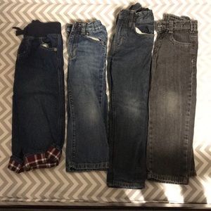 4 pairs of boys jeans size 3T